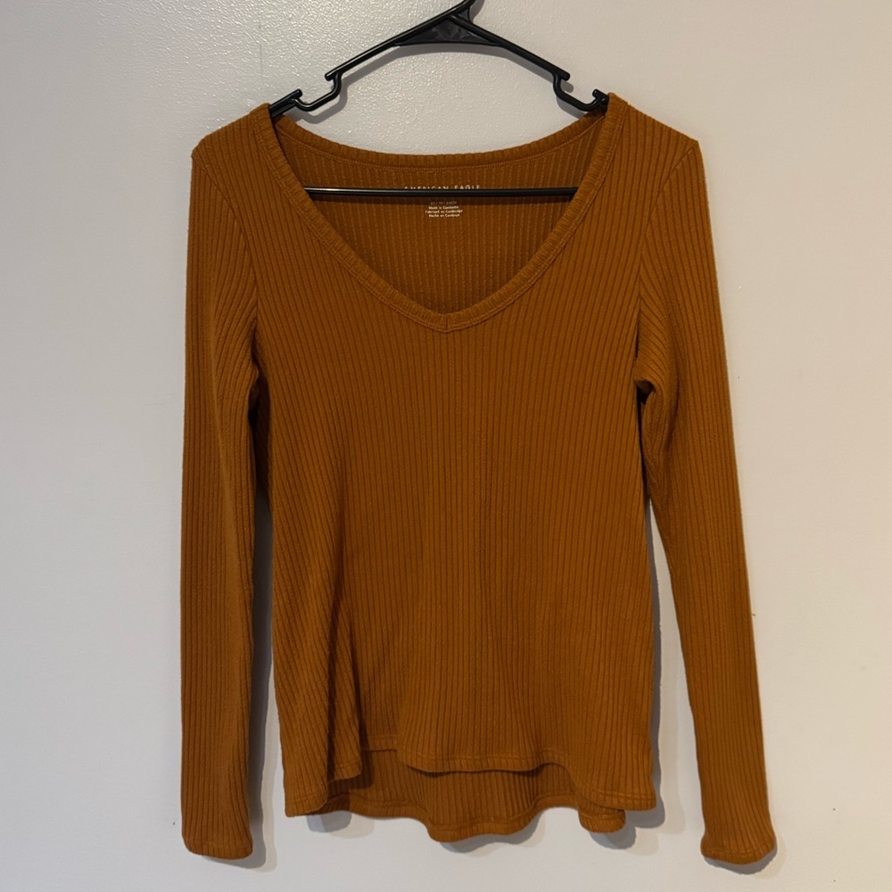 American Eagle Outfitters Rust Long Sleeve V-Neck Top